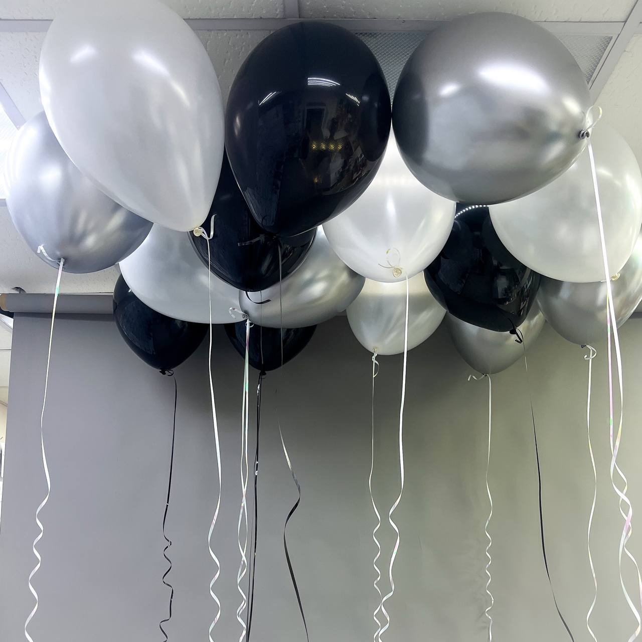 Набор воздушных шаров под потолок 739