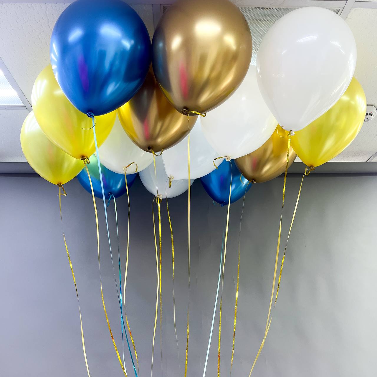 Набор воздушных шаров под потолок 748